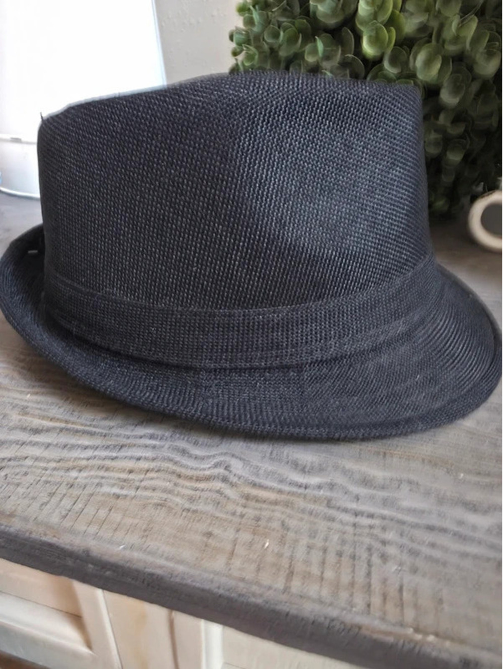 Black fedora size small